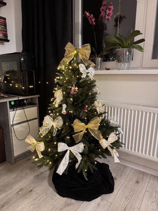 Ялинка лита новорічна