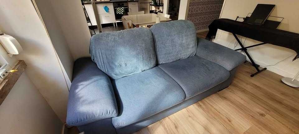 DOAÇÃO de Sofá, recolha em Queluz