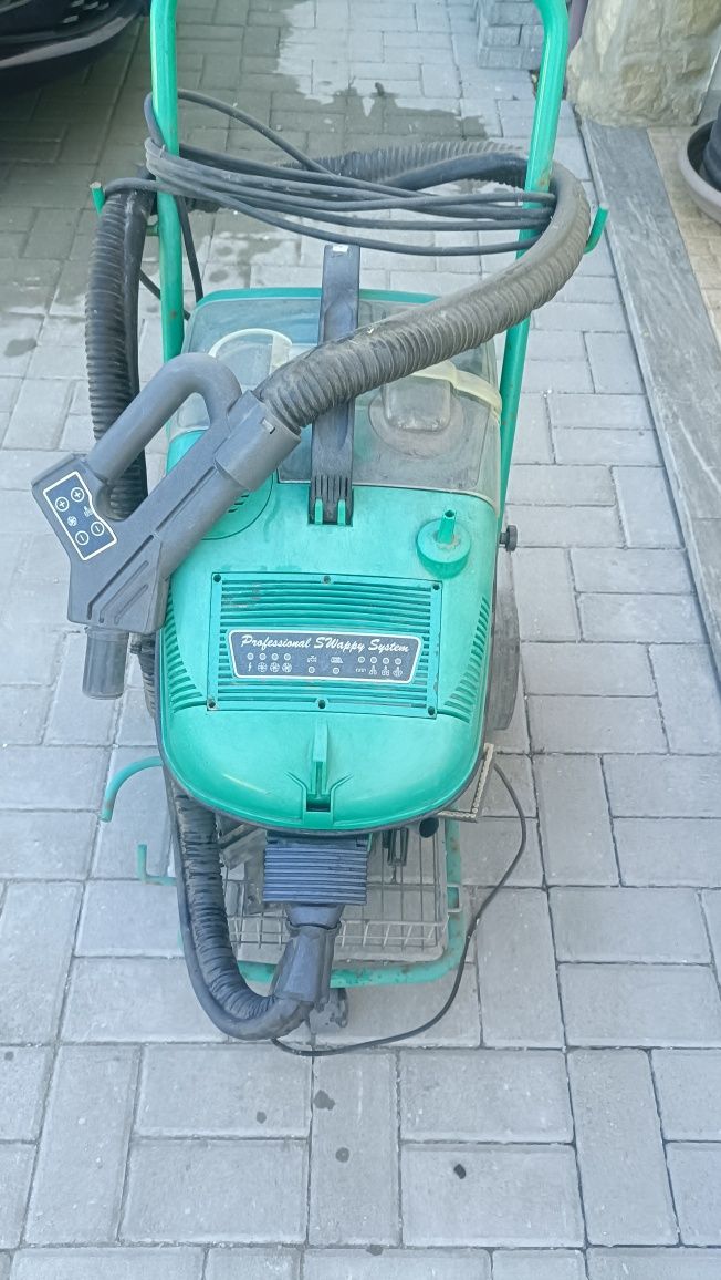 Máquina de limpeza a vapor