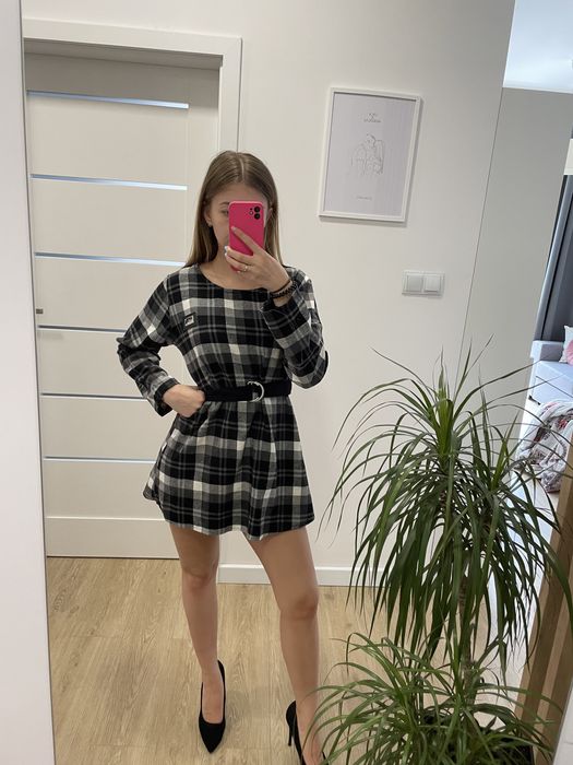 Sukienka mini w kratkę długi rękaw roz. 34