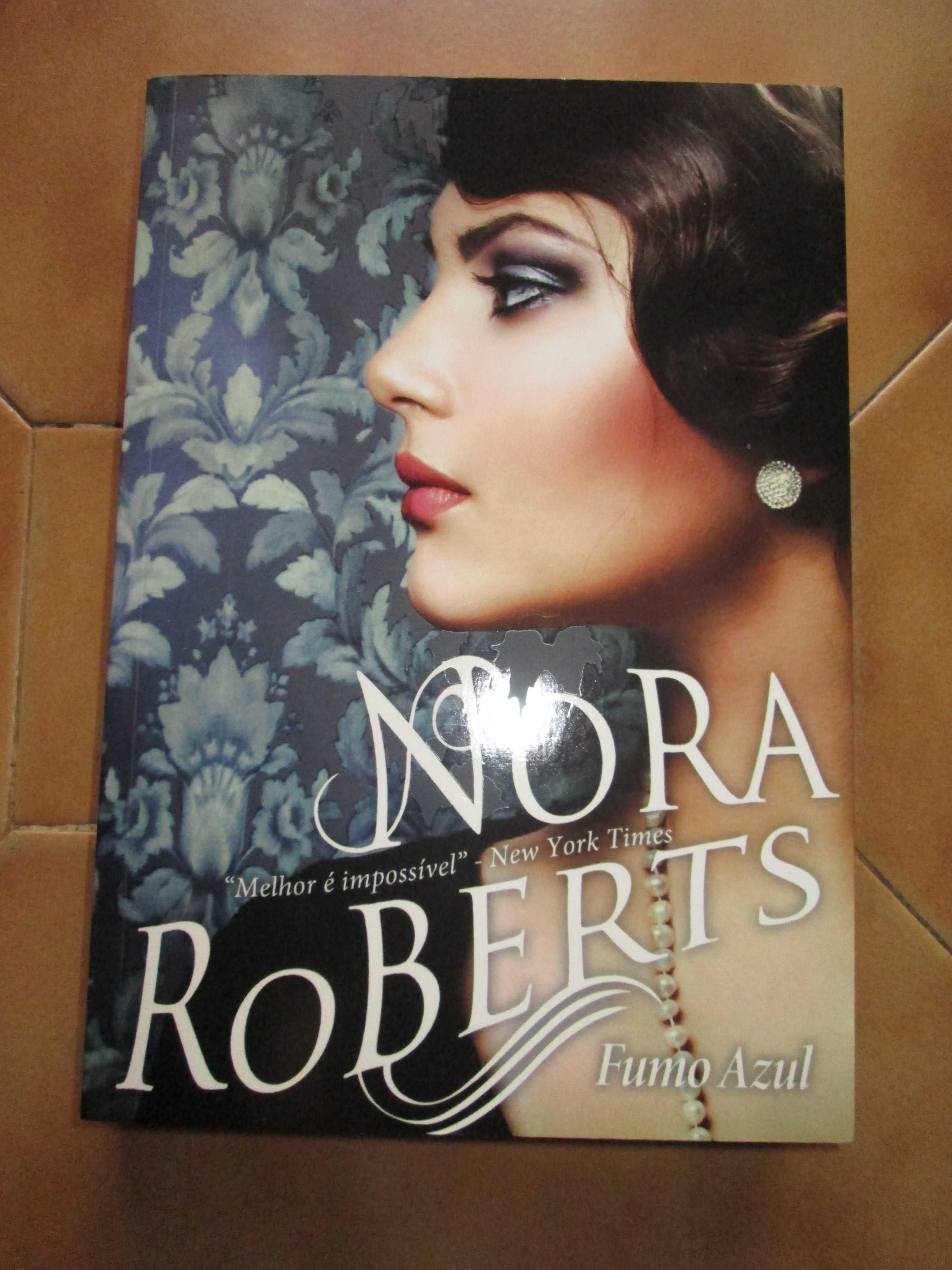 3 livros da escritora  Nora Roberts