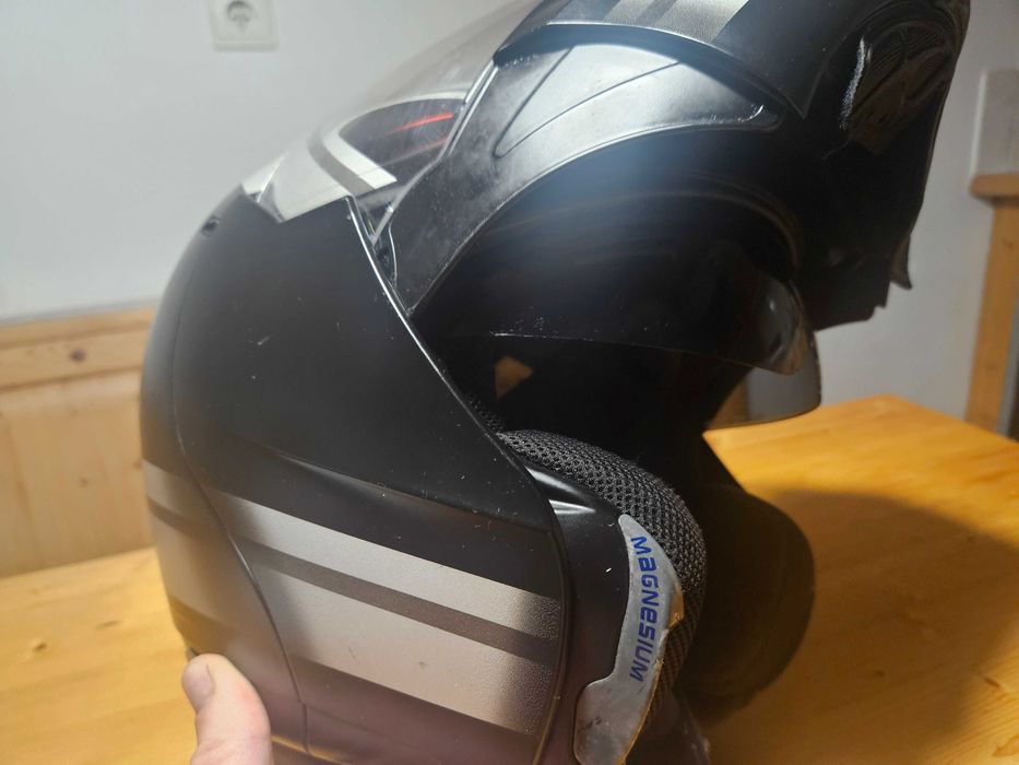 Продам мотошолом