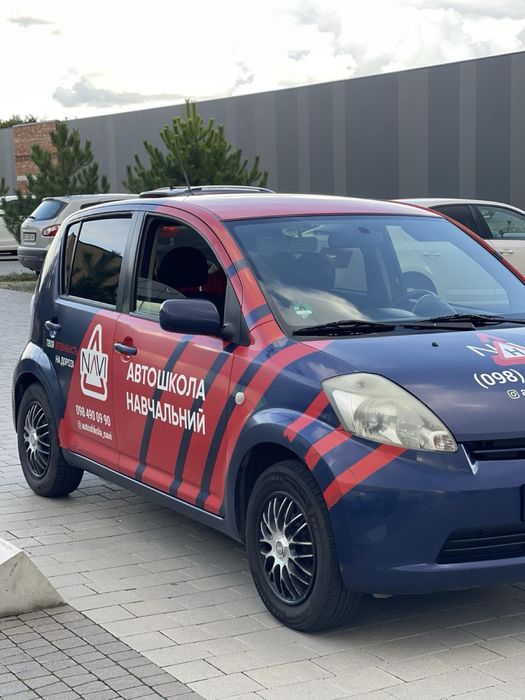 Продається навчальне авто Daihatsu Sirion
