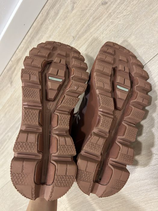 Черевики, ботинки ON M CLOUDROCK MID кросівки