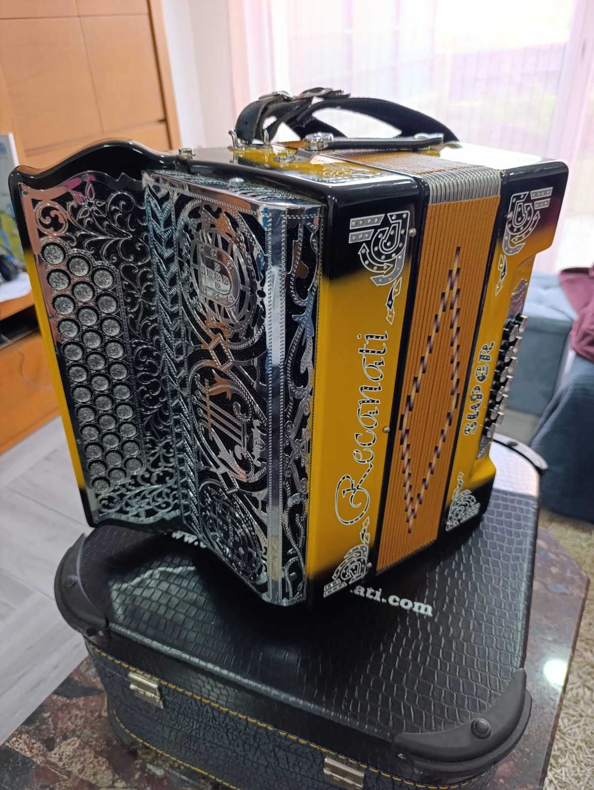 Concertina Recanati em Fá Lá Ré