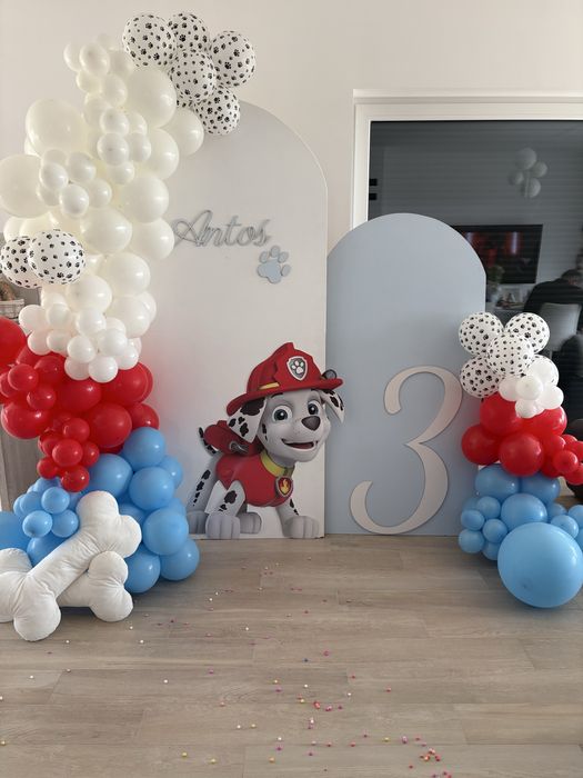 Dekoracje balonowe , ścianki , dekoracje stołu, balony z helem