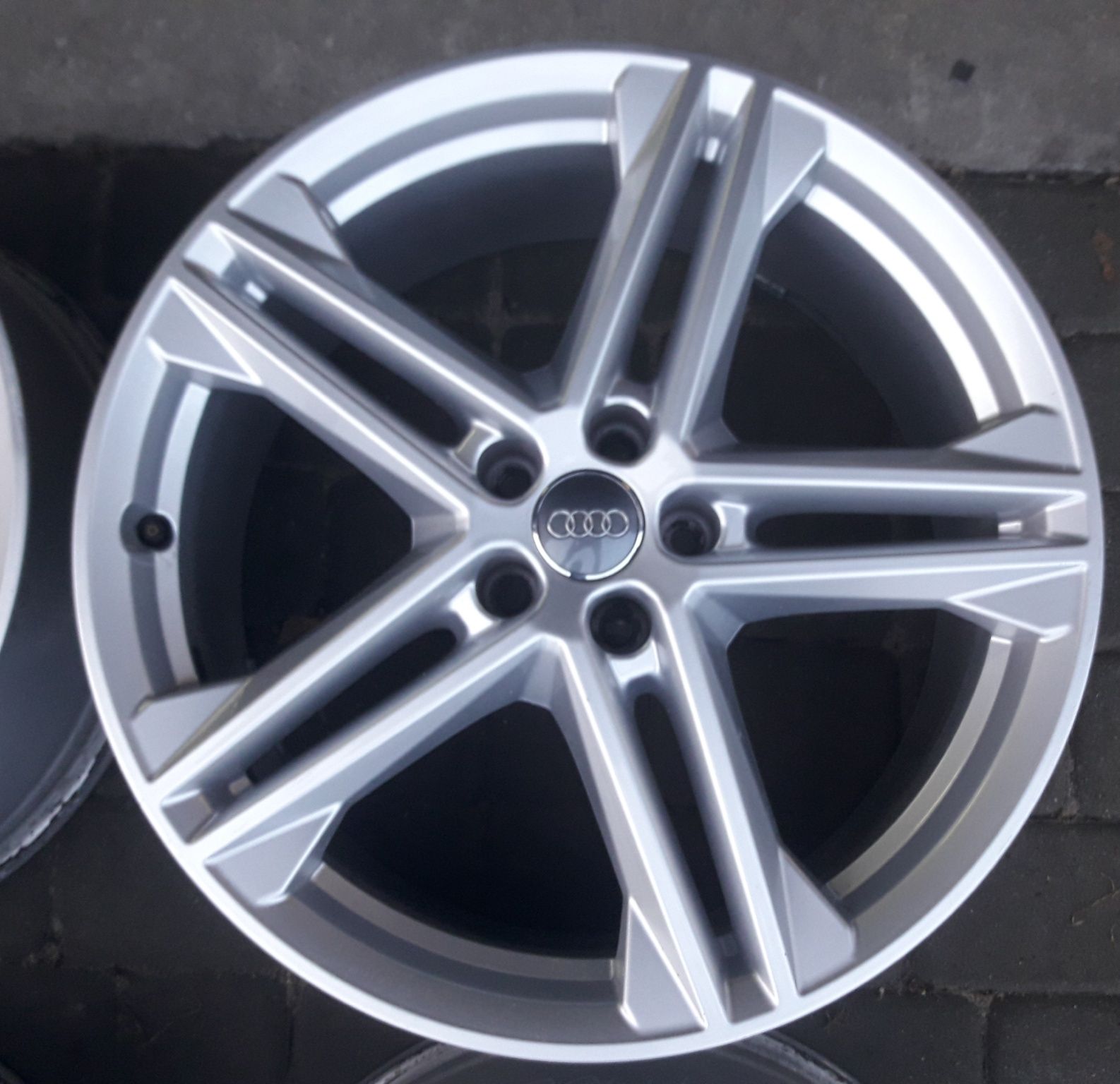 Felgi aluminiowe audi 20" Q5 ,Q7