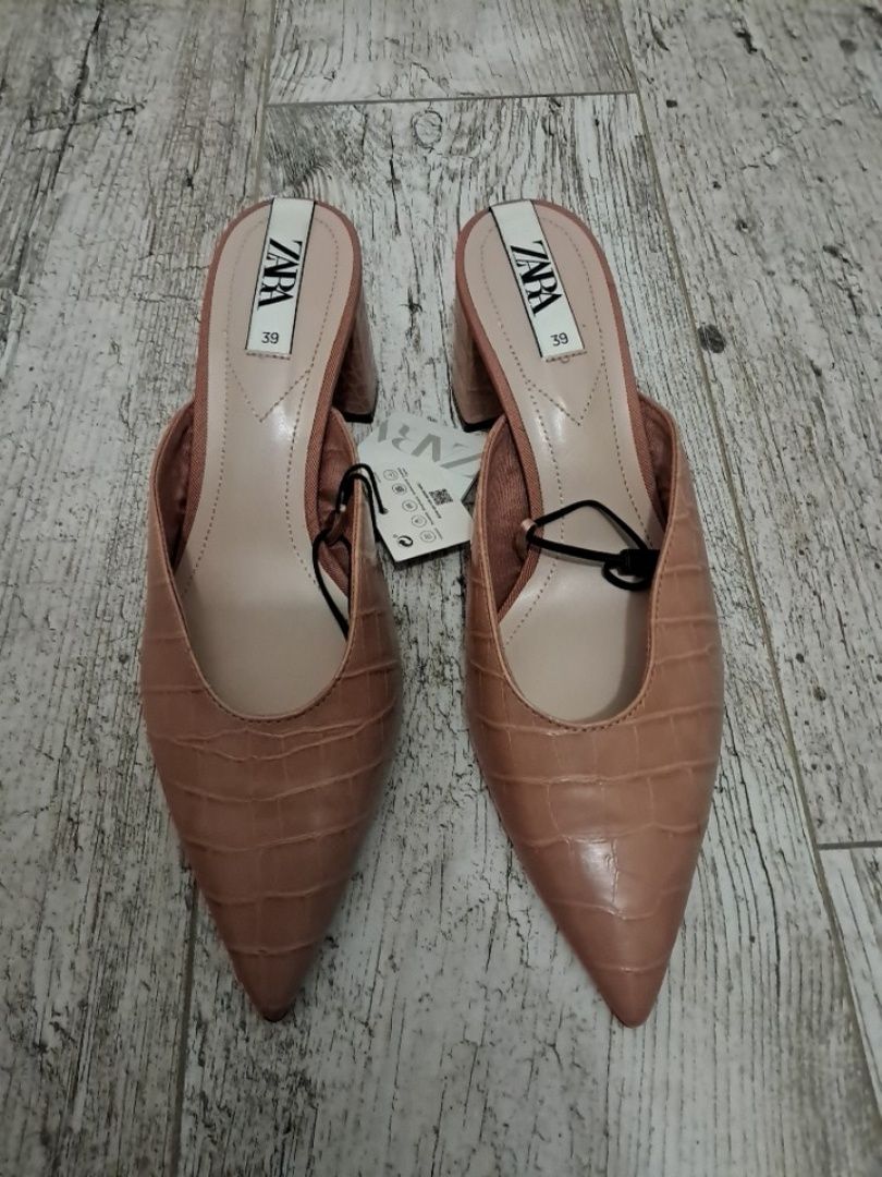 Шльопки Zara 39 розмір