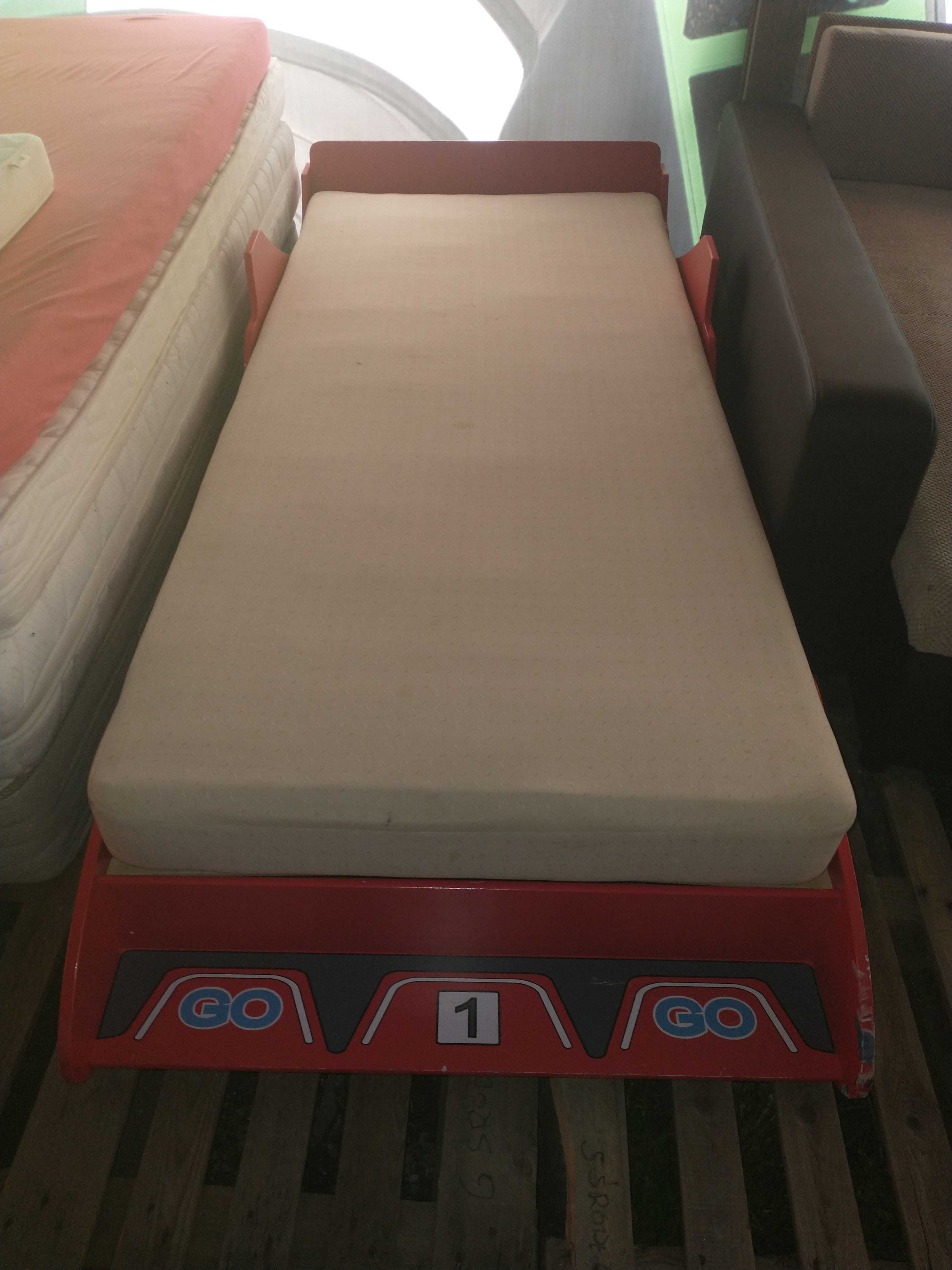 łóżko dla dziecka z materacem - możliwy transport