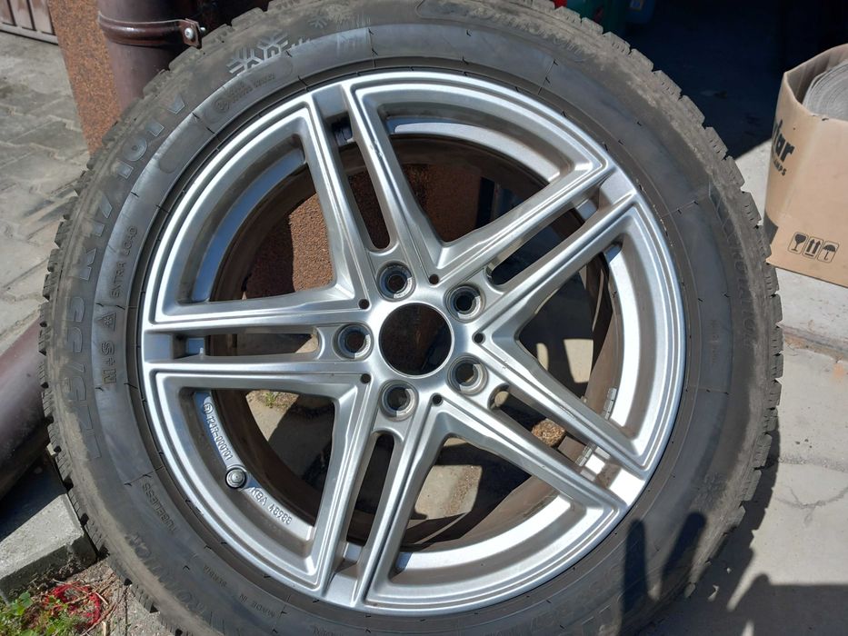 BMW F10/11 felgi 17" z oponami zimowymi