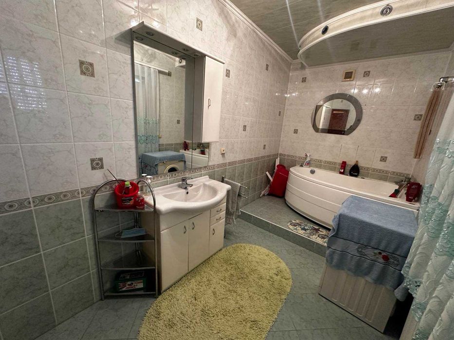 Продається будинок в с. Угля