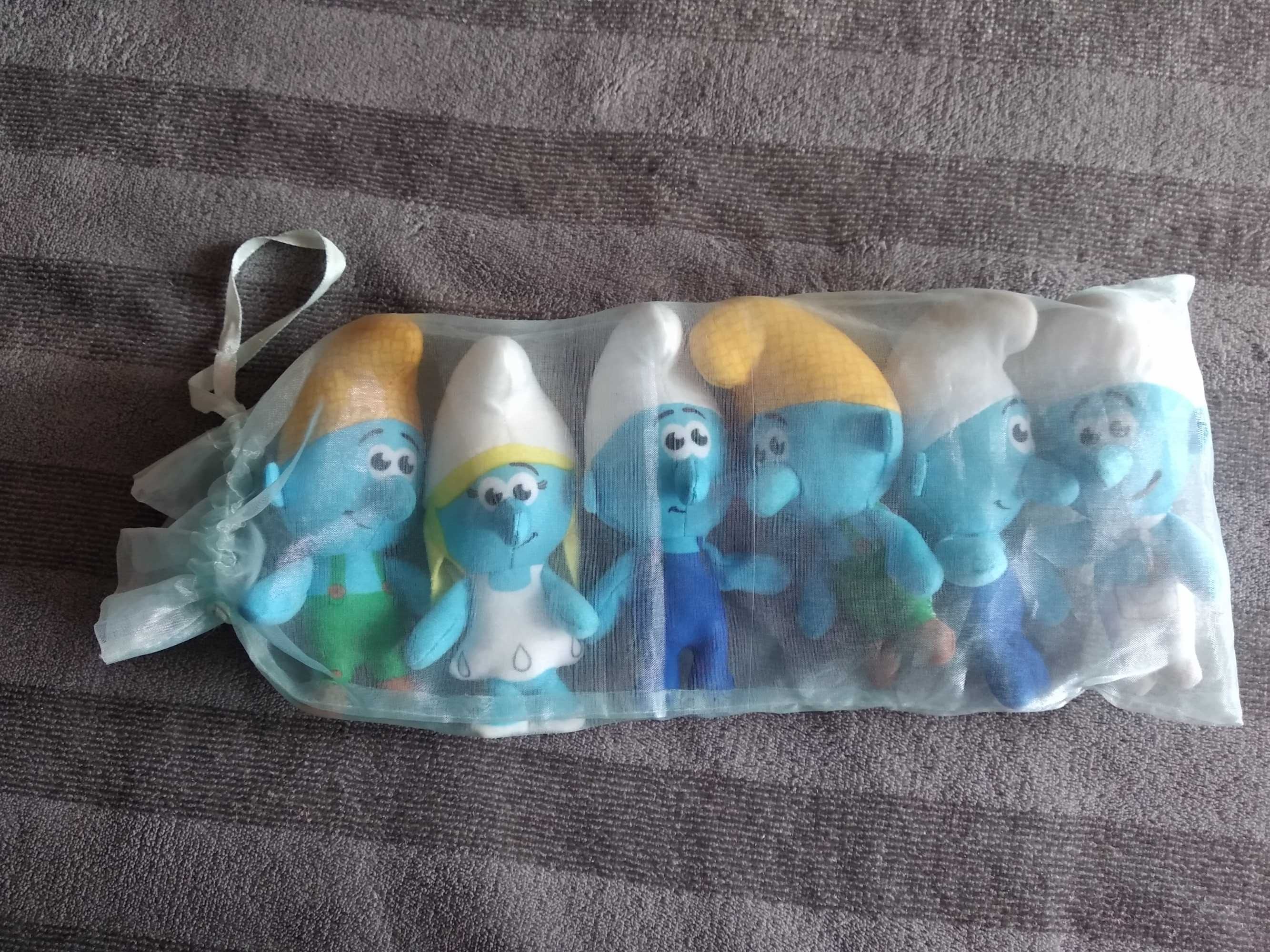 Zabawki smerfy zestaw pluszaczków