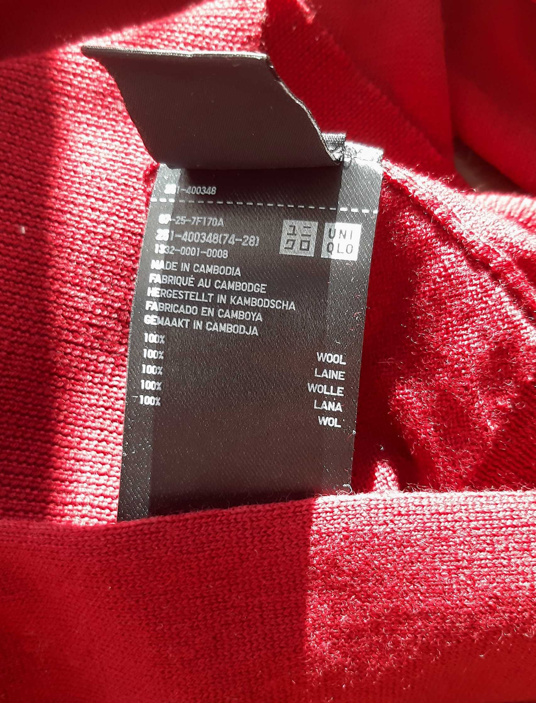 UNIQLO lekki sweter 100% wełny dekolt "V" r. S nowy!