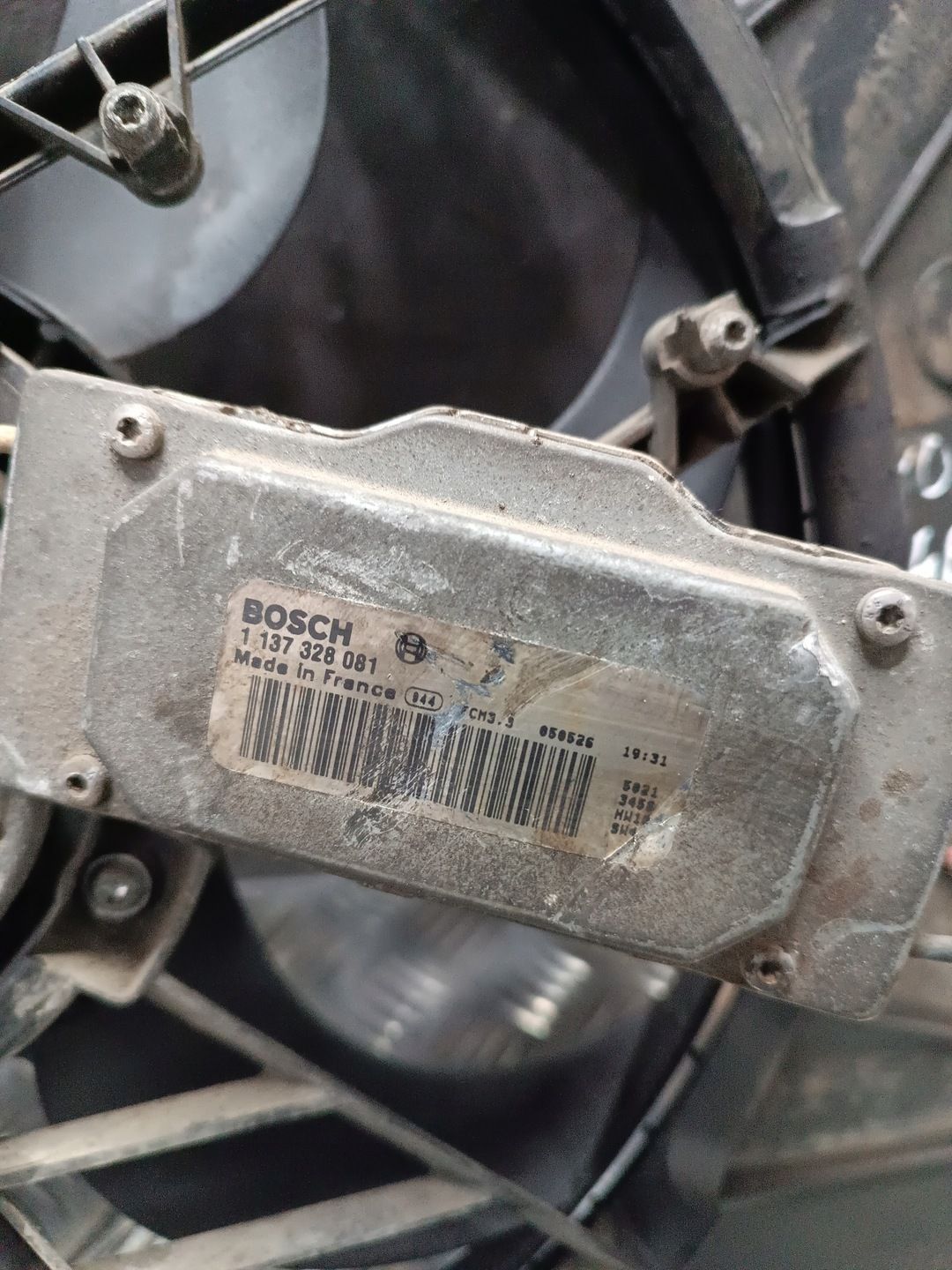 Wentylator chłodnicy + moduł Volvo S60 2.4B 2000r 1 137 328 081