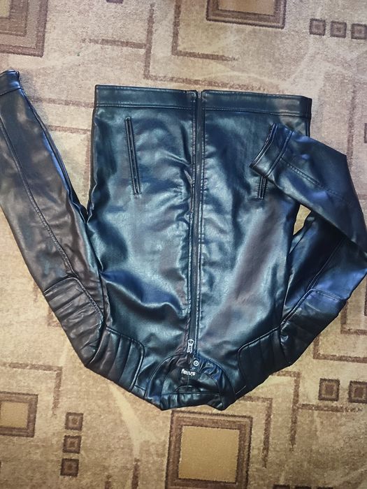 Мужская , куртка новая