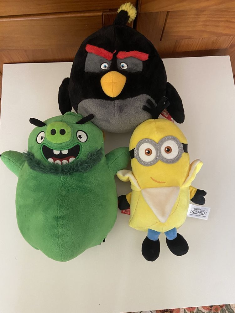 vendo peluches dos angry birds