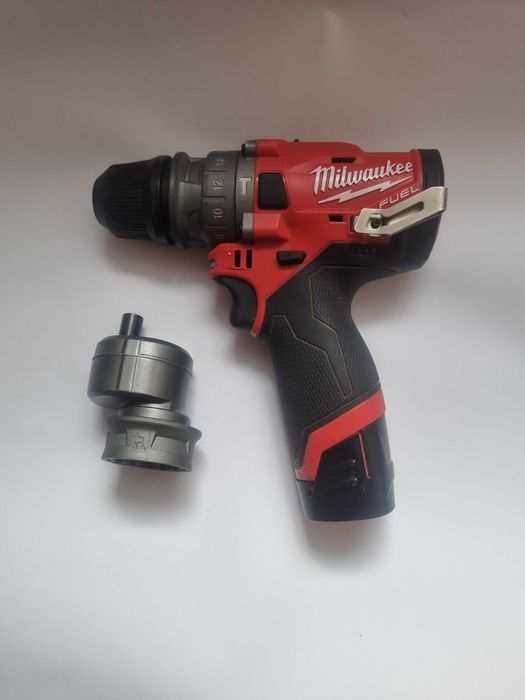 MILWAUKEE M12 FUEL - ZESTAW(wkrętarka, zakrętarka, młotowiert, ładowa)