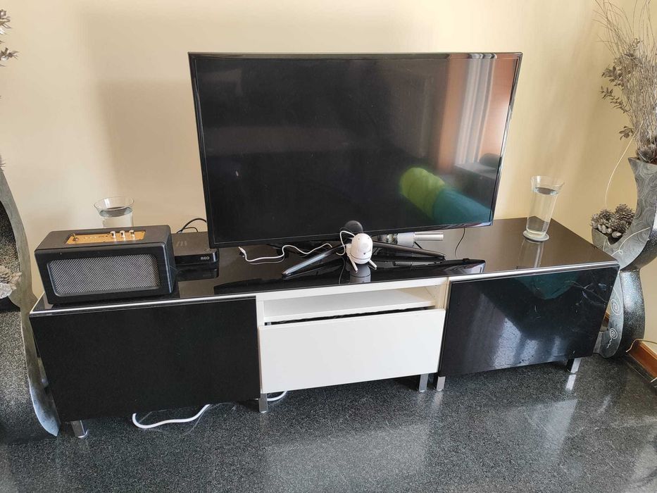 Móvel TV com arrumação