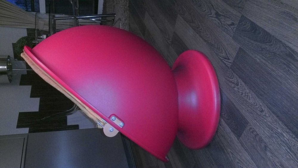 fotelik obrotowy-jajko ikea