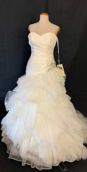 Nowa z metką luksusowa suknia ślubna glamour falbany ivory tren 42 XL