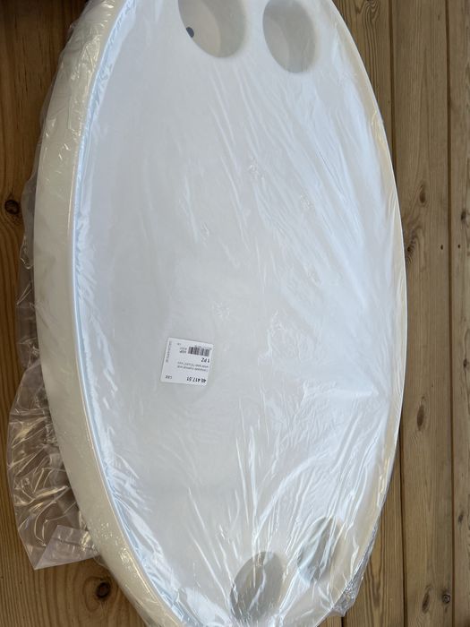 Mesa oval para barco