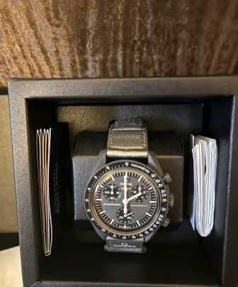 Swatch x Omega Bioceramic Moonswatch Mission to the Moon SO33M100