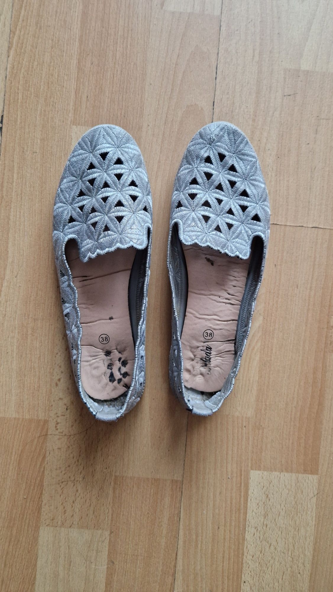 Buty na płaskim obcasie damskie Renee