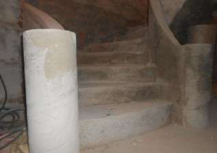 Бетонні та металеві сходи (лестница)