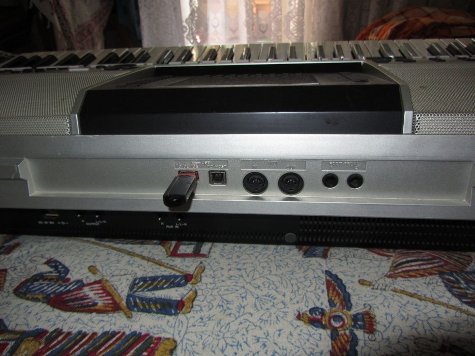 Продам уникальны синтезатор YAMAHA PSR OR 700 (ORIENTAL-восточной)