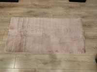 Nowy różowy dywan puszysty 60x120 cm