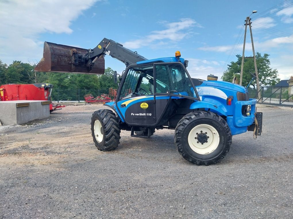 Ładowarka teleskopowa New Holland LM 435A