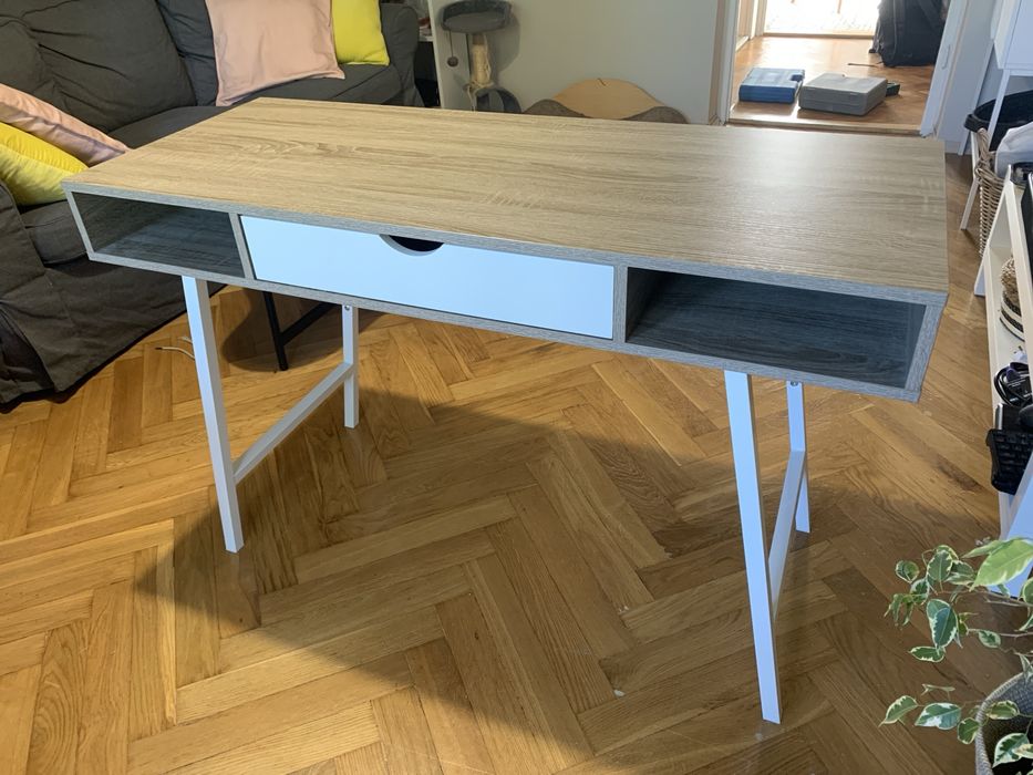 Biurko jysk jasnodębowe/ białe