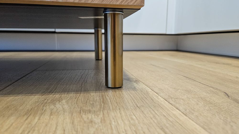 Szafka RTV Ikea Besta czarna okl dębowa HEDEVIKEN 120x42x74