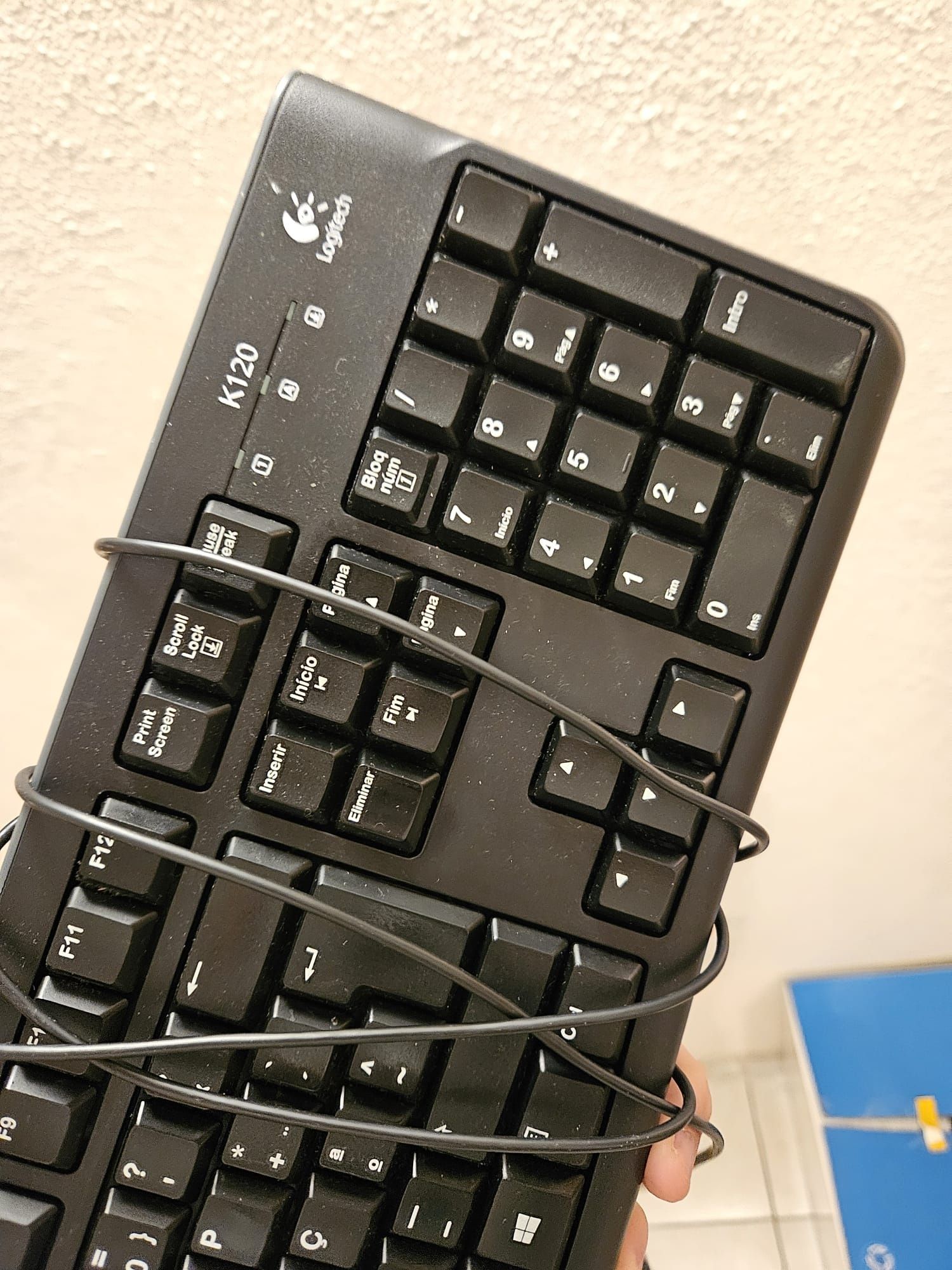 Teclado Logiteck k120.
Novo. Com ligação USB.
€8,00