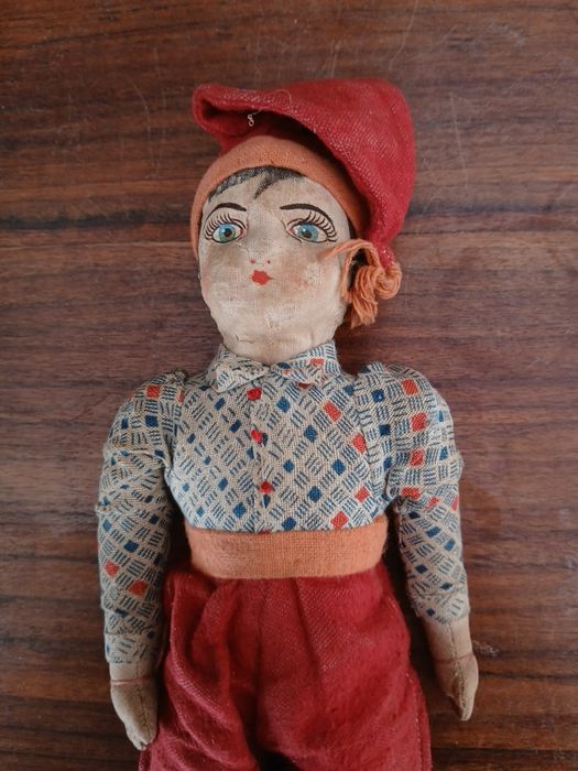 Boneco Antigo em Pano pintado