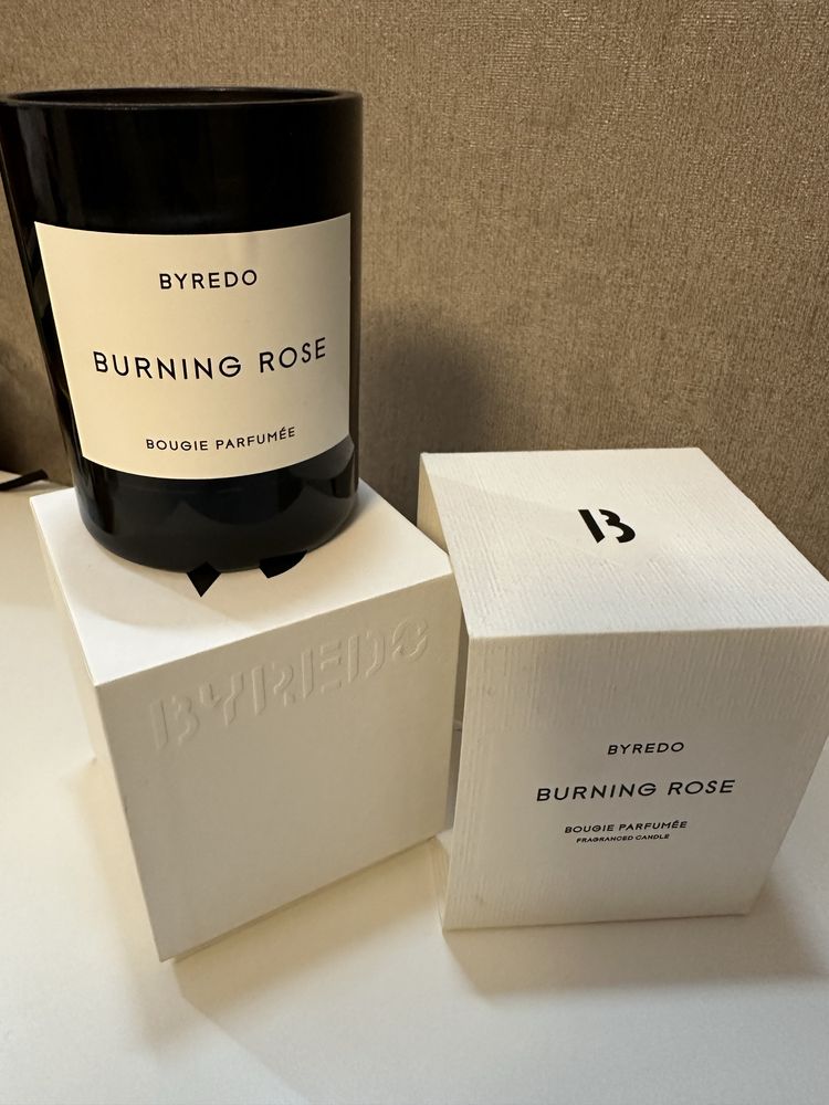 Byredo burning rose свічка 240 грамів