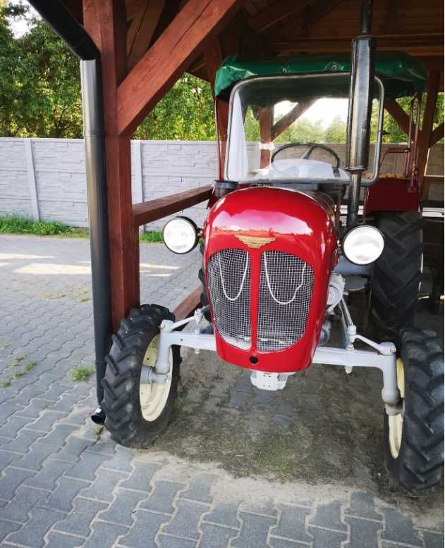 Traktor URSUS T25