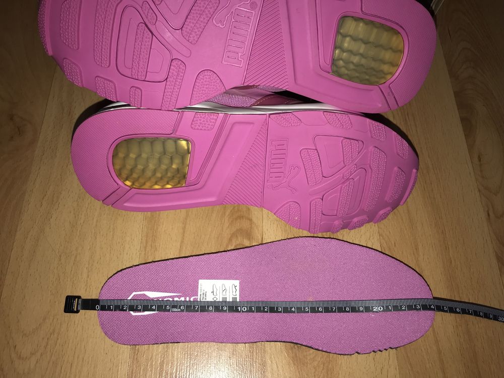 нові жіночі кросівки puma trinomic розмір 37