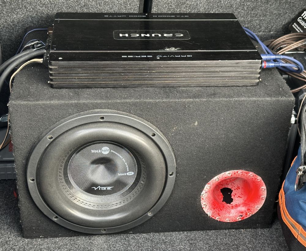 Subwoofer VIBE BlackAir 10D2 + wzmacniacz Crunch GTX 3000D