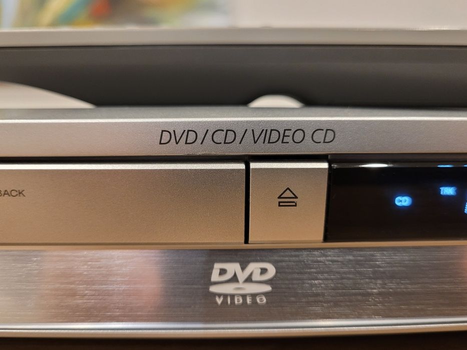 SONY DVD PLAYER NS405- Leitor CD e DVD com comando.