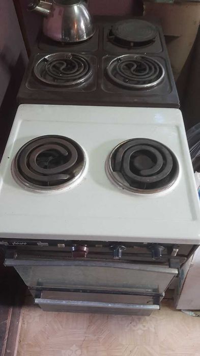 Єлектроплита на 2 конфорки