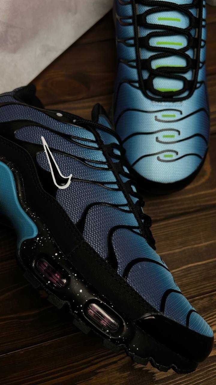 ЗНИЖКА! 43 (27,5) Nike Air Max TN Plus Tree Motifs найк тн вапормакс