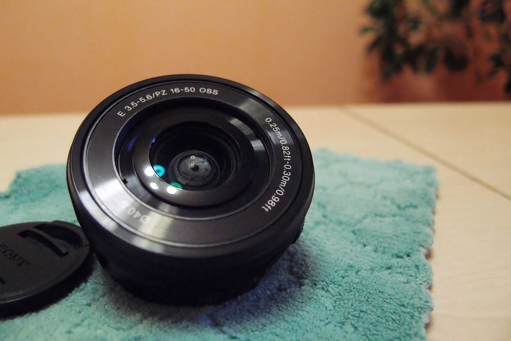 Объектив Sony E PZ 16-50 mm f/3.5-5.6 OSS. Безупречный.