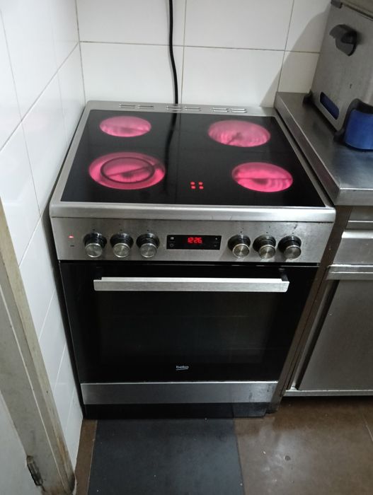 Fogão beko a trabalhar bem
