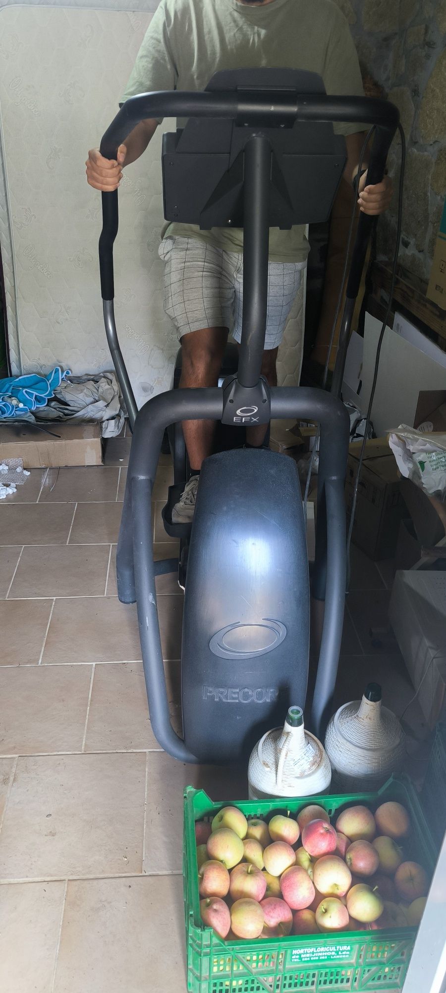Elíptica profissional Precor