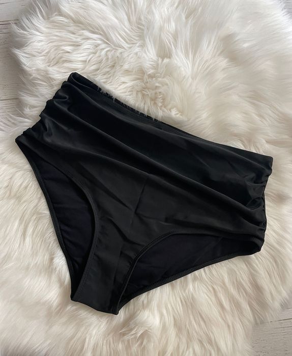 Nowe, czarne majtki - strój kąpielowy