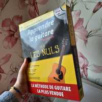 Продам очень хорошую книгу "игра на гитаре" на французском языке
