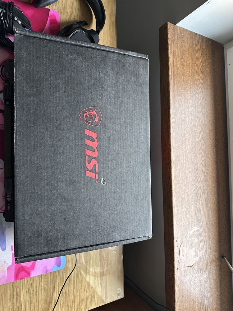 Laptom gamingowy Msi gf63 thin