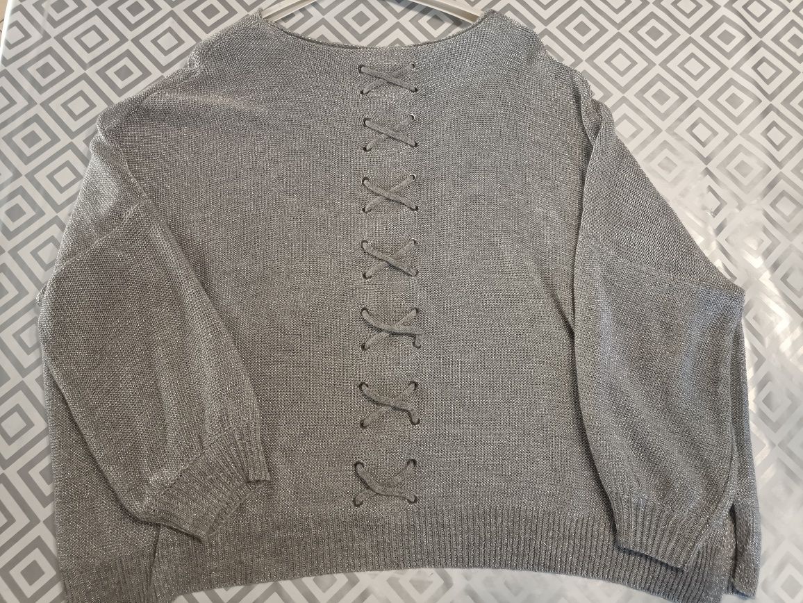 Damski szary sweterek L-XXXL ze srebrną nitką