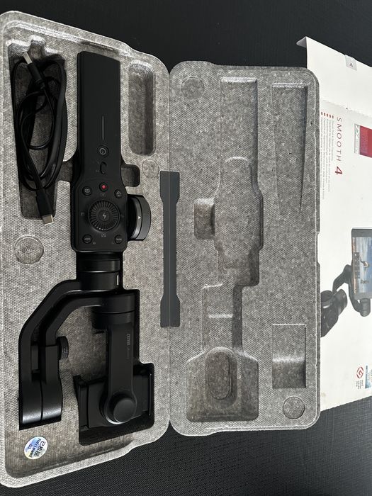 Gimbal Zhiyun Smooth 4